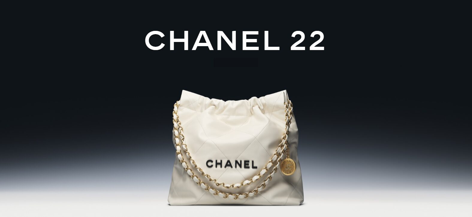 CHANEL22の白い新作バッグの写真