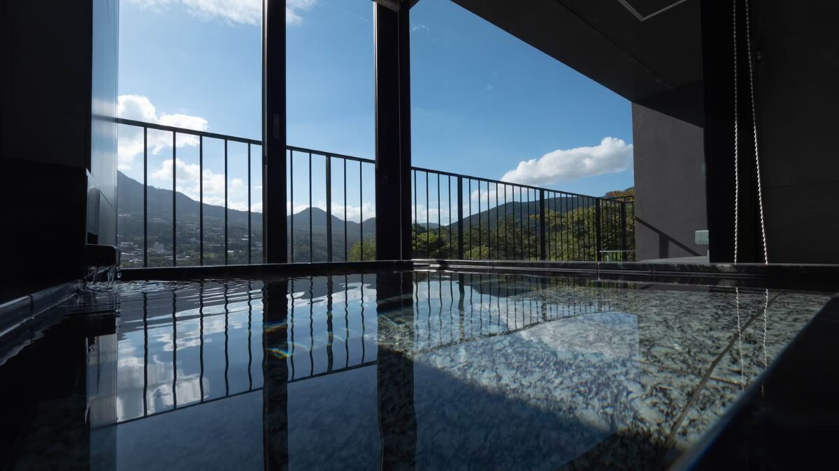 HAKONE NICAの露天風呂の様子