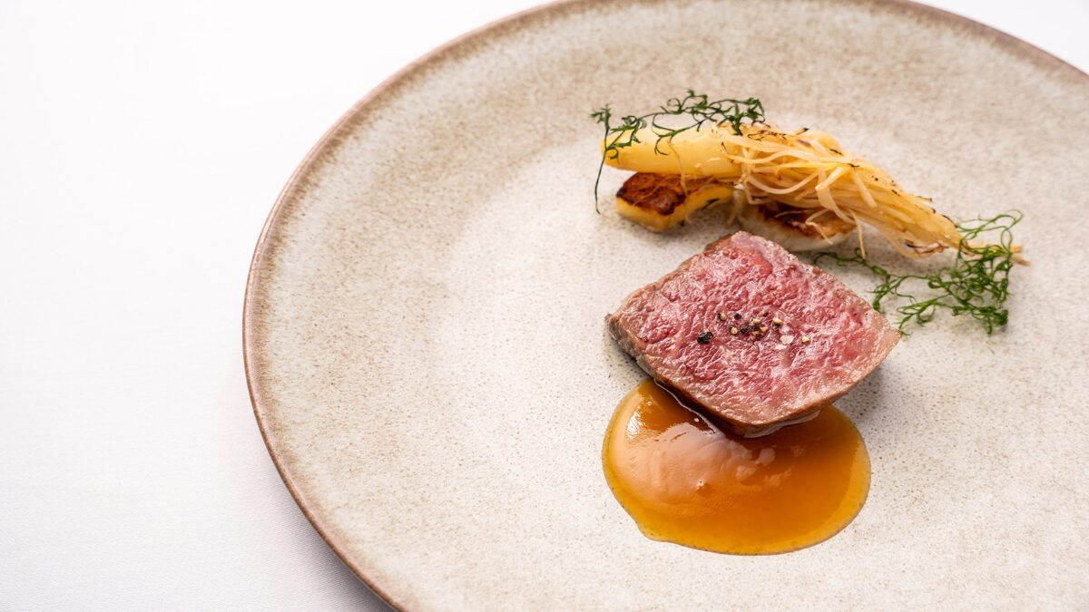 仙石原古今のディナーの様子