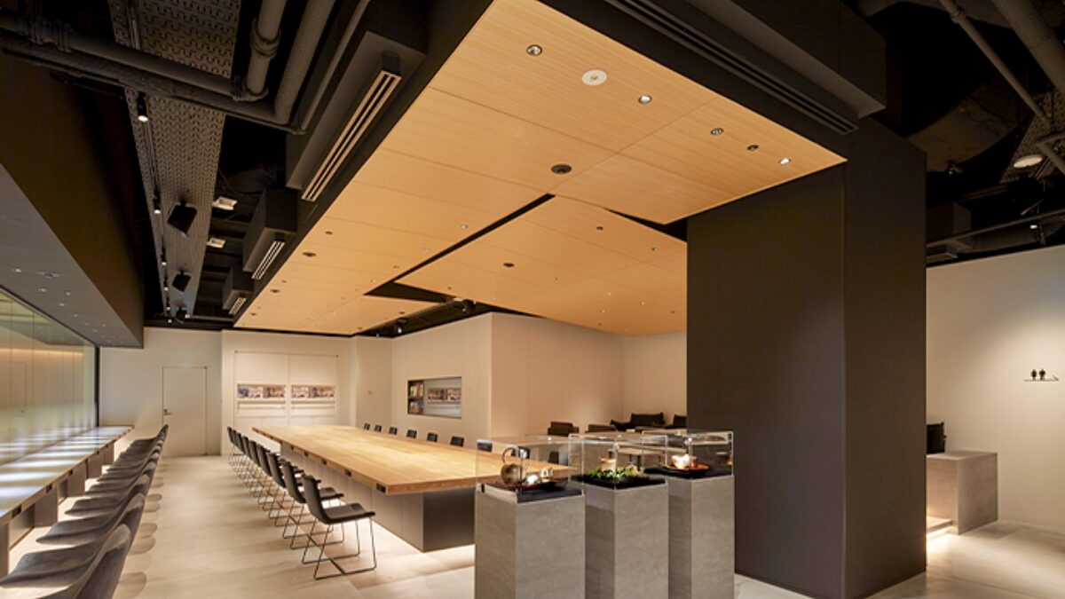 羽田空港のPOWER LOUNGEの様子