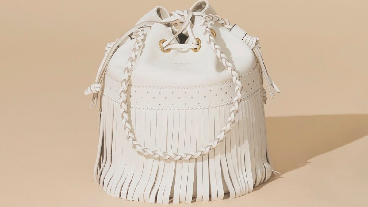 j&m davidsonの白のカーニバルバッグ