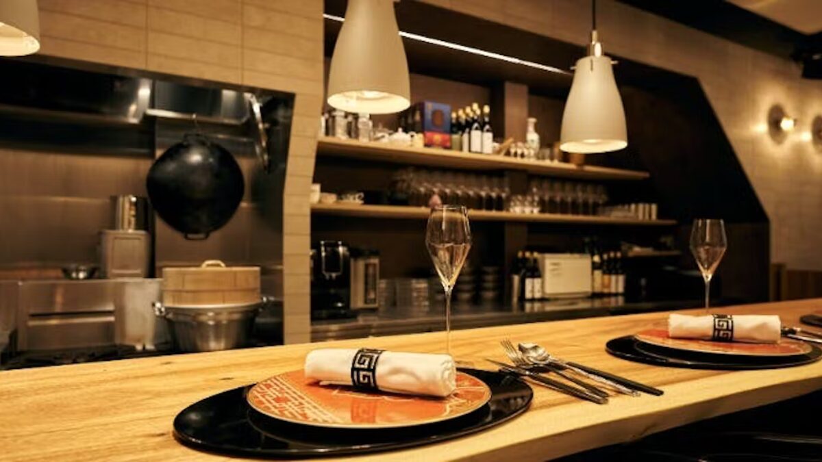 紅梅本楼の店内の様子