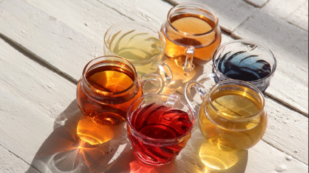 H&F BELXのお茶が並んでいる画像