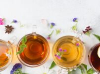 様々な紅茶が並んでいる画像